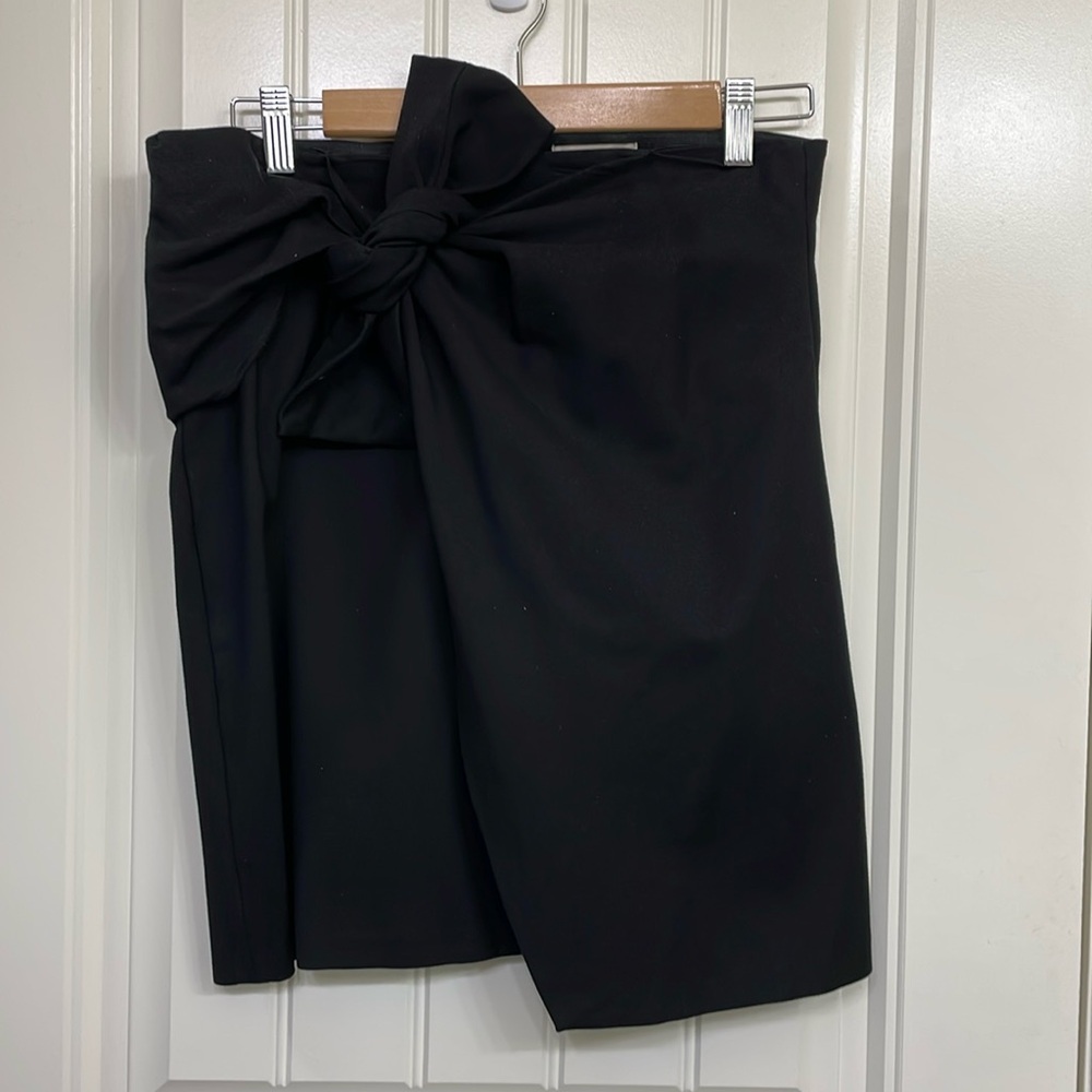 Loft black‎ skirt with bow